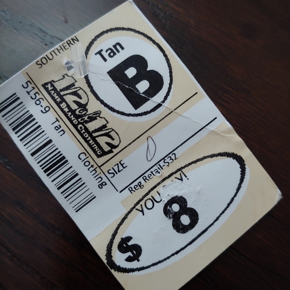 SOLD IN STORE.             RED CAMEL shorts - Picture 6 of 8